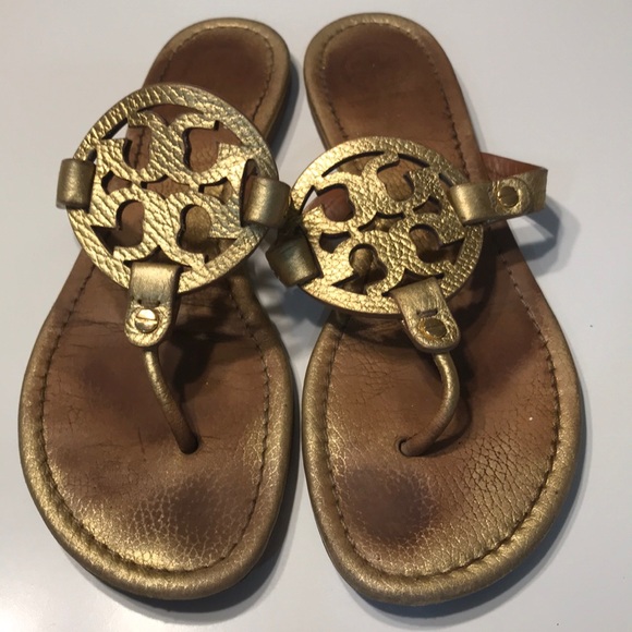 Tory Burch Gold Leather Thong Sandals “Medallion”